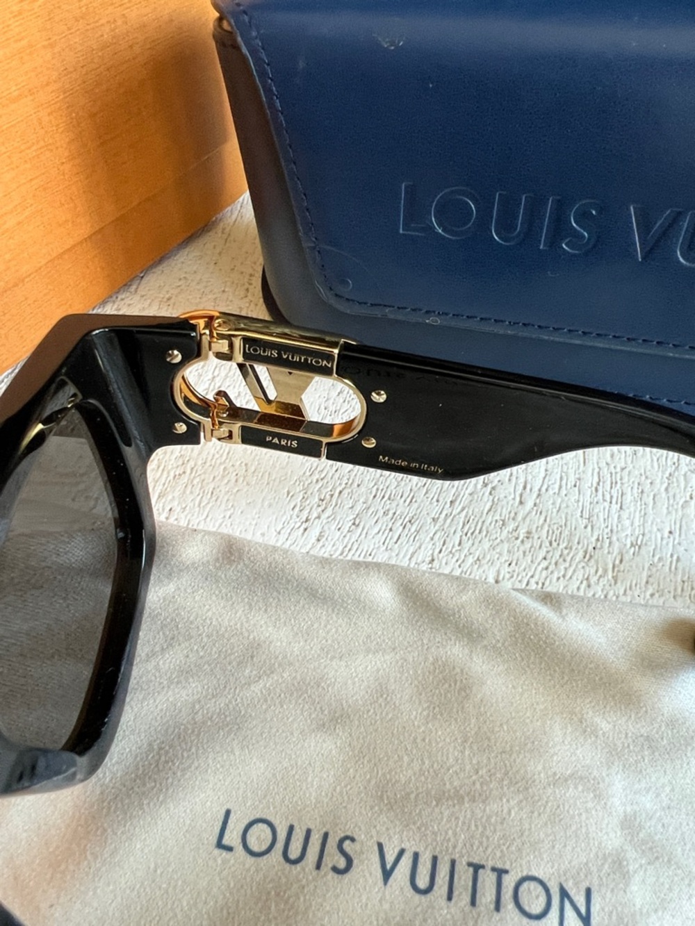 Louis Vuitton Black Sunglasses with Gold LV Medallions - Picture 8 of 9